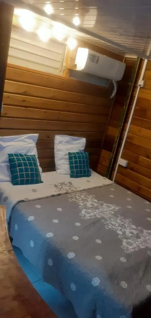 River Side Hotel Roseau